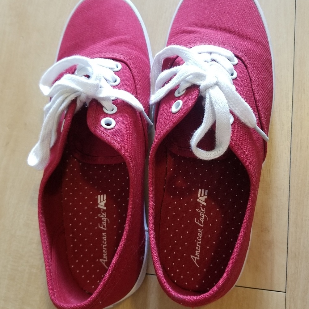 *SOLD* American Eagle Sneakers - Picture 5 of 7